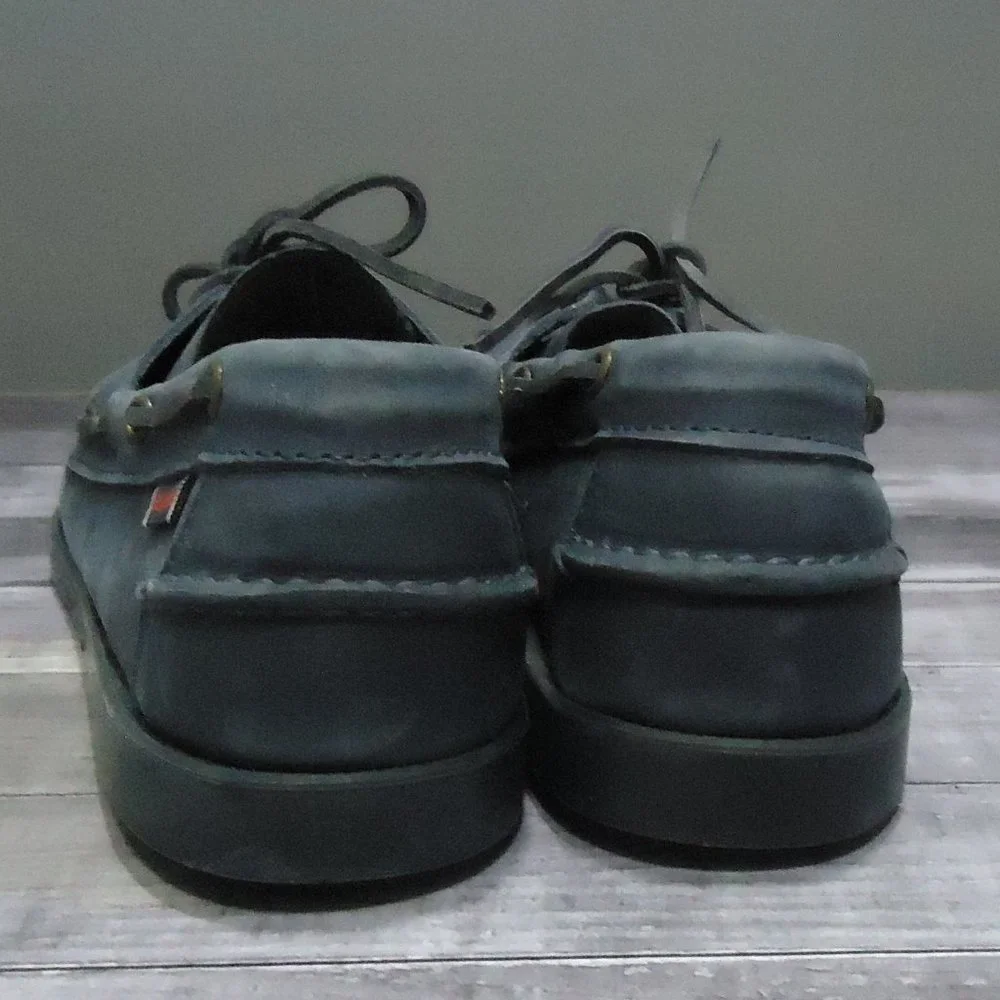 SIZE 11. Sebago Docksides boat shoes